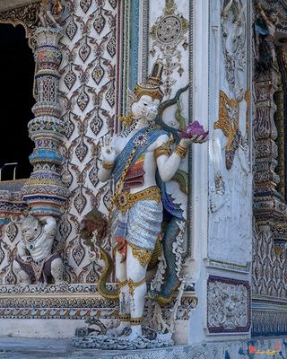Wat Pariwas Ubosot Mythical Image Guardian (DTHB2634)