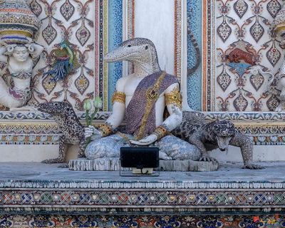 Wat Pariwas Ubosot Malaysian Water Monitor Headed Man Guardian (DTHB2637)