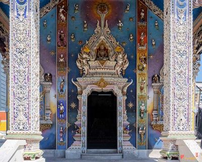 Wat Pariwas Wihan Entrance (DTHB2652)