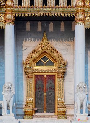 Wat Benchamabophit Phra Ubosot Front Entrance (DTHB1242)