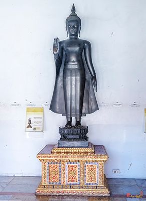 Wat Benchamabophit Phra Ubosot Gallery Buddha Image (DTHB2669)