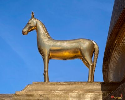Wat Bowonniwetwihan Phra Chedi Horse Guardian (DTHB207)