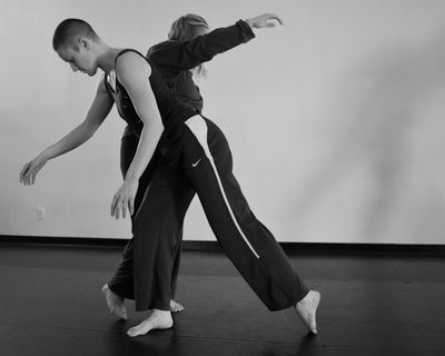 Contact Improvisation at Stage 7