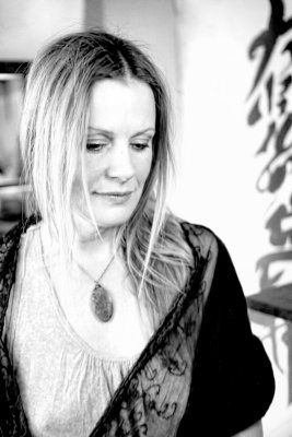 Shelly Dec 22 11 BW 