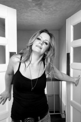Shelly 56 BW 