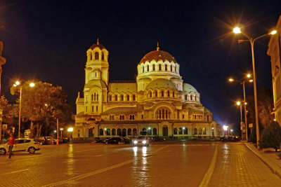 60_Cathedral in the street lights.jpg
