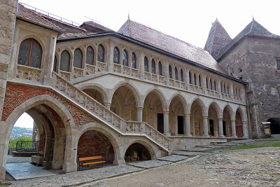 15_Hunyad Castle.jpg