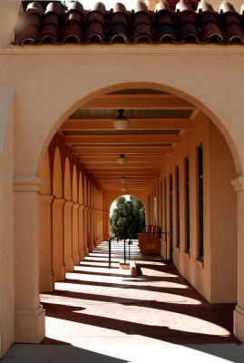 Kelso train station columns