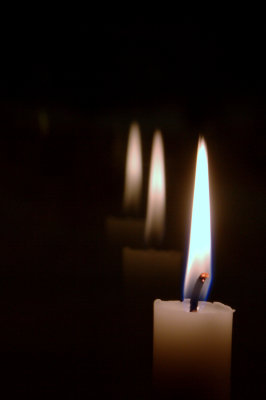 13-02-11   Candle lights