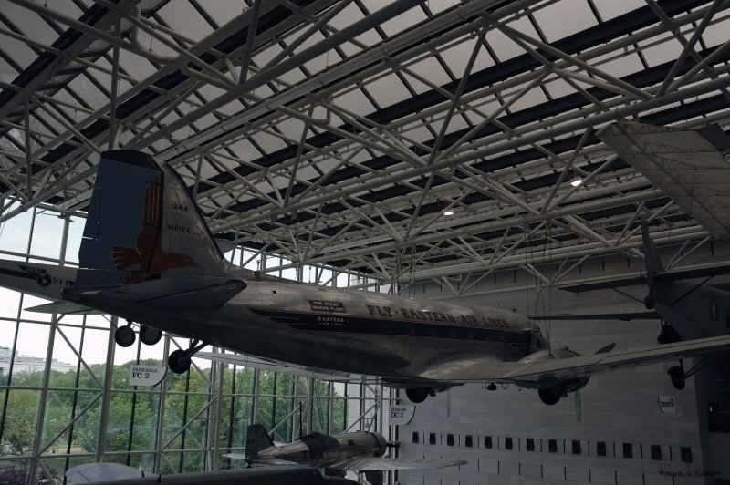 Douglas DC-3