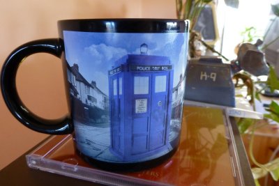 Tardis mug and K9 model