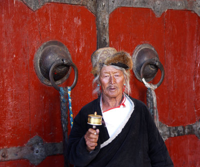 Senior citizen Lhasa