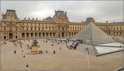 The Muse du Louvre