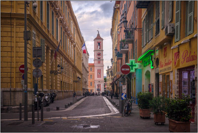 Rue de la Prefecture Entering Vieux Nice