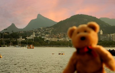 Frimpong in front of Guanabara bay and Corcovado
