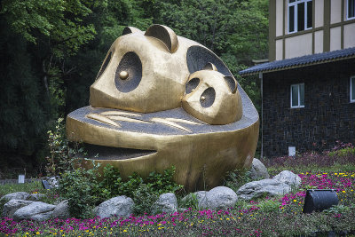 Panda mom and cub sculpture at hotel