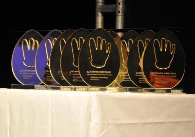 Goldenen Hähne warten auf die Gewinner