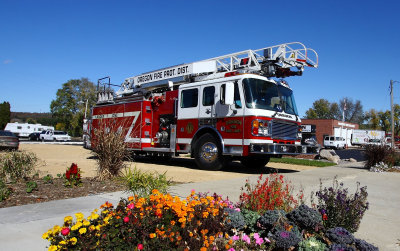 Oregon,IL Truck By Flowers 10-12-12 226 PM #5.JPG