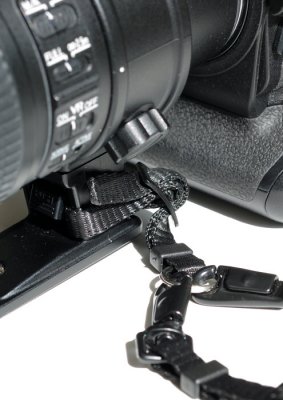 70-200 strap 07.jpg