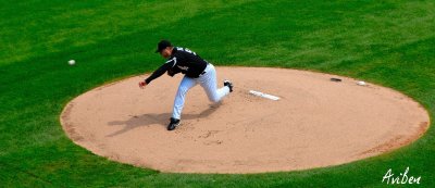 Buehrle Pitches 03.jpg
