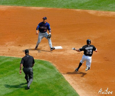 Podsednik Steals 02.jpg
