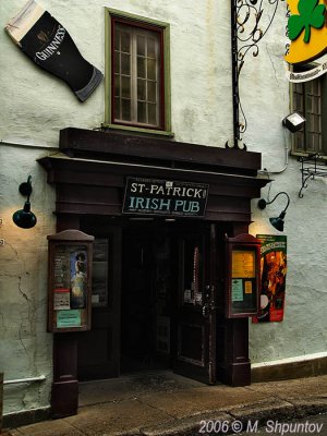 Irish Pub in French City