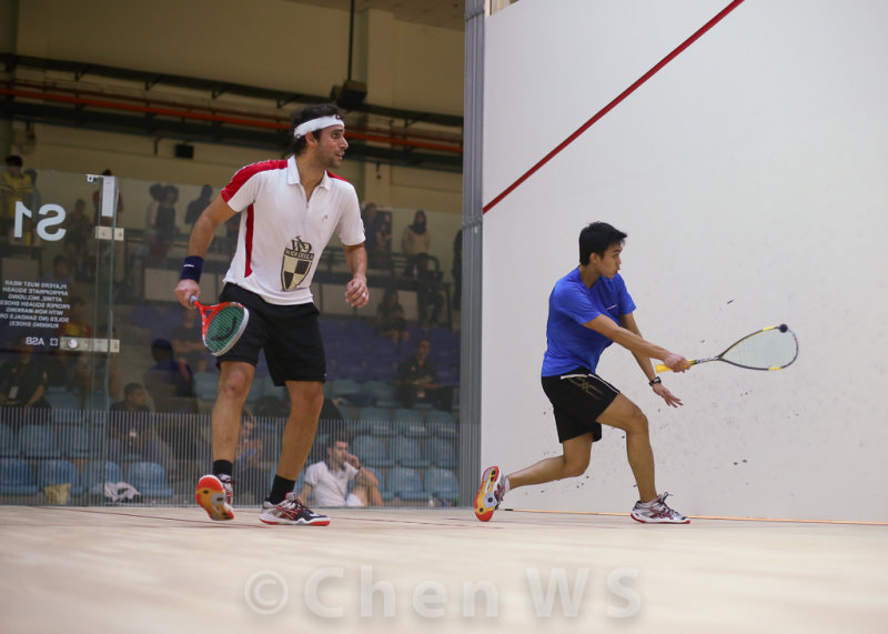 Karim Darwish (Egypt) v Ivan Yuen (Malaysia) blue/black