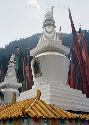 Dagobas, Shuzheng Tibetan Village (Aug 06)