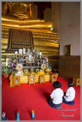 Worship in Ayutthaya