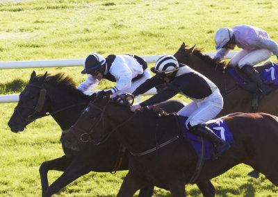 tight finish 4.jpg