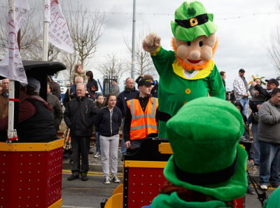 a wave from paddy.jpg