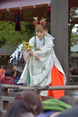 Yu-tate Kagura 2013