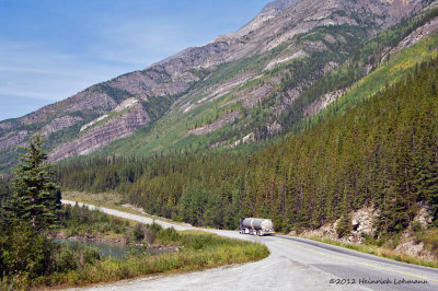 K242037-Alaska Highway.jpg
