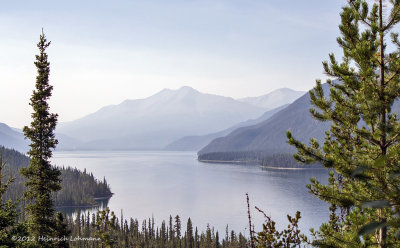 K5G4991-Muncho Lake.jpg