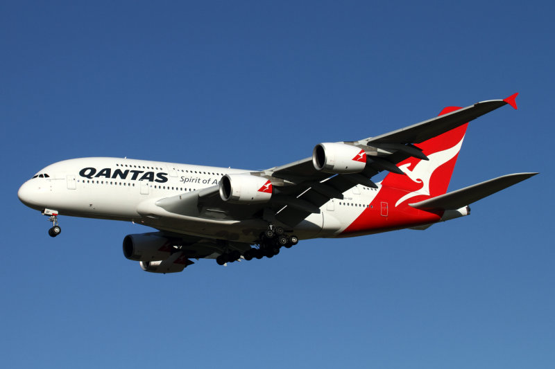 QANTAS AIRBUS A380 MEL RF IMG_7955.jpg