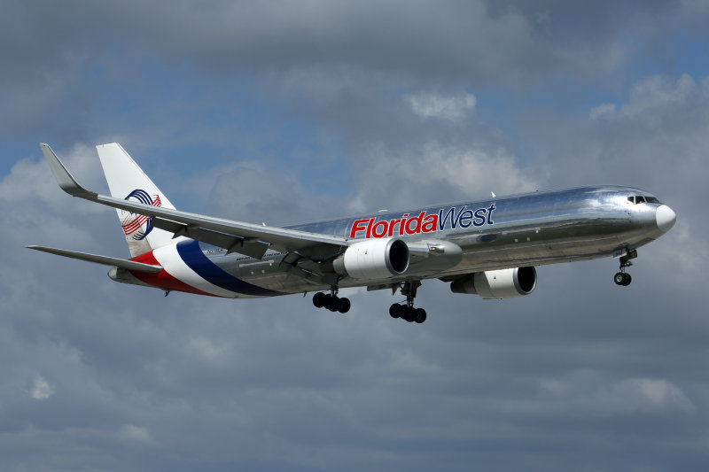 FLORIDA WEST BOEING 767 300F MIA RF 5K5A9516.jpg