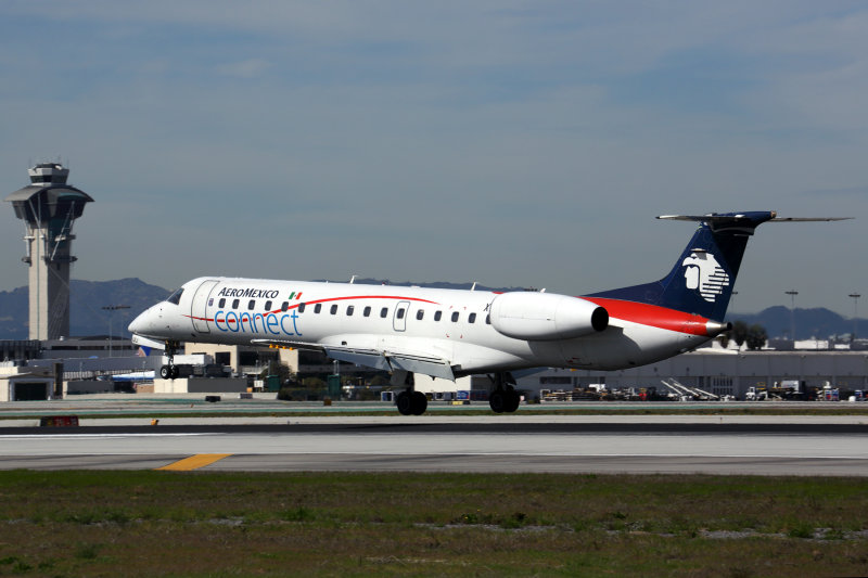 AEROMEXICO CONNECT EMBRAER 145 LAX RF 5K5A0241.jpg
