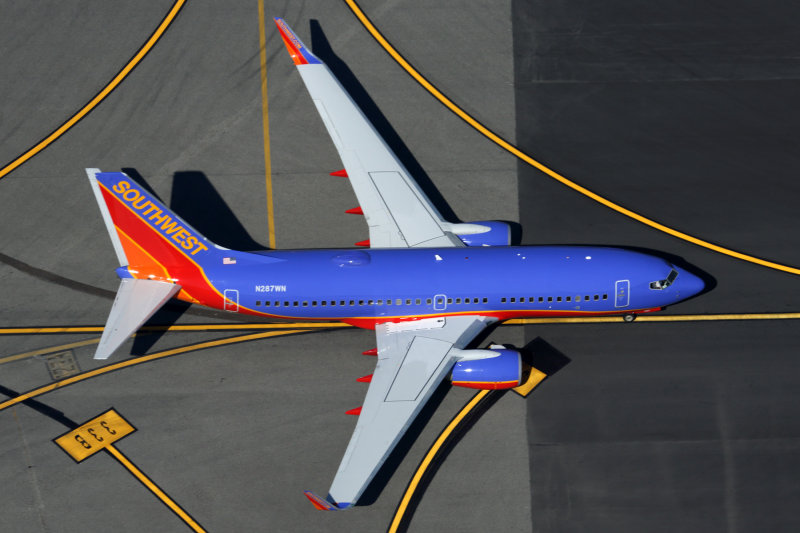 SOUTHWEST BOEING 737 700 LAX RF 5K5A0690.jpg