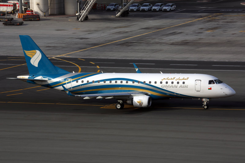 OMAN AIR EMBRAER 170 DXB RF 5K5A9708.jpg