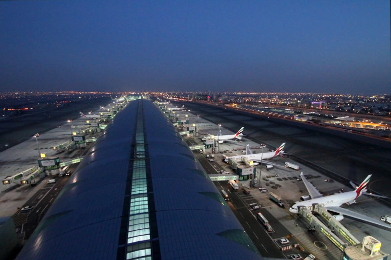 DUBAI AIRPORT RF IMG_9328.jpg