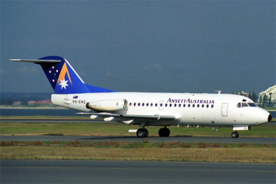 ANSETT AUSTRALIA FOKKER F28 3000 SYD RF 881 31.jpg