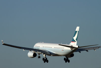 CATHAY PACIFIC AIRBUS A330 300 MEL RF IMG_7931.jpg