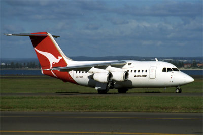 AIRLINK BAE 146 100 SYD RF 1233 28.jpg