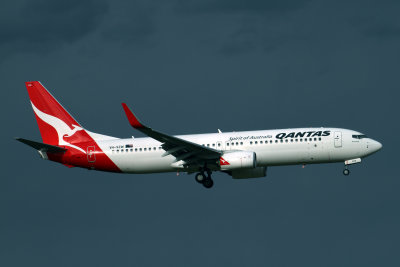 QANTAS BOEING 737 800 MEL RF IMG_8714.jpg