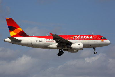 AVIANCA AIRBUS A319 MIA RF 5K5A9657.jpg