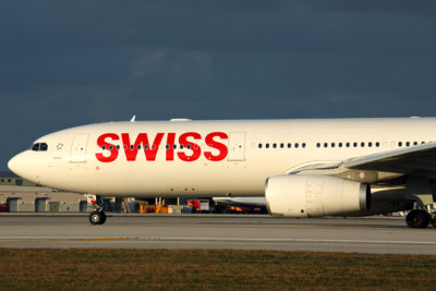SWISS AIRBUS A330 300 MIA RF 5K5A9424.jpg