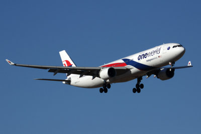 MALAYSIA AIRBUS A330 300 MEL RF 5K5A8743.jpg