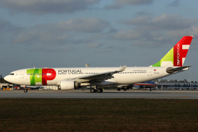 TAP AIR PORTUGAL AIRBUS A330 200 MIA RF 5K5A9741.jpg