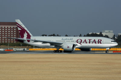 QATAR BOEING 777 200 NRT RF 5K5A9492.jpg