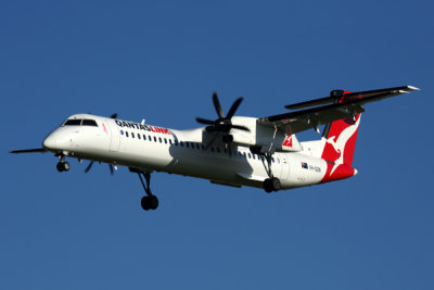 QANTAS LINK DASH 8 400 SYD RF 5K5A1261.jpg